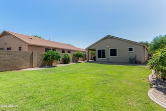 836 S Nielson Ct, Gilbert, AZ 85296