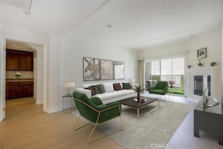 15206 Burbank Blvd Unit 107, Sherman Oaks, CA 91411