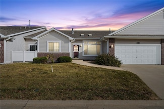 1087 74th St NE Unit 1087, Cedar Rapids, IA 52402