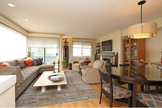1175 Chestnut St Unit 7, Newton Upper Falls, MA 02464