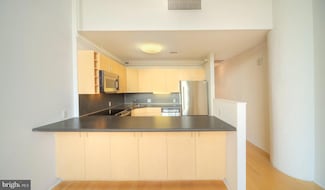 2300 Walnut St Unit B-204, Philadelphia, PA 19103