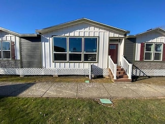 15815 S Pope Ln, Oregon City, OR 97045