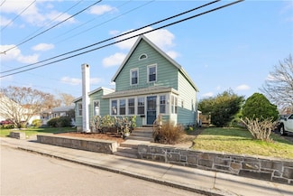 24 Clark St, Westerly, RI 02891
