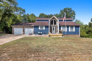 607 Timber Ridge Dr, Hixson, TN 37343