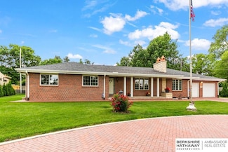 9507 Chicago St, Omaha, NE 68114