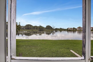 9400 N Hollybrook Lake Dr Unit 105, Pembroke Pines, FL 33025