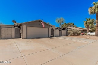 1821 W Mission Dr, Chandler, AZ 85224