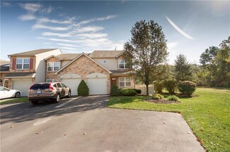 5526 Tanglewood Ln, Allentown, PA 18106