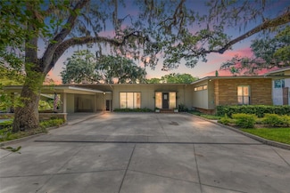 621 S Riverhills Dr, Temple Terrace, FL 33617
