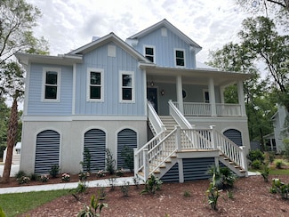 311 Creekfront Ln, Wando, SC 29492