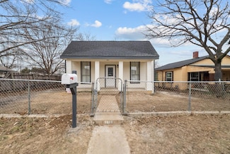 1611 Bessie St, Fort Worth, TX 76104
