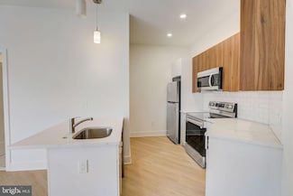 4200 Lancaster Ave Unit 202, Philadelphia, PA 19104