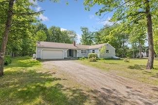 16 Van Buren Dr, West Newfield, ME 04095