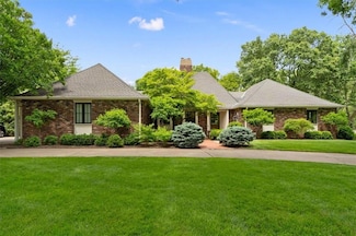 2210 W 69th Terrace, Mission Hills, KS 66208