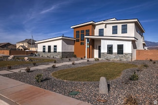 4002 W 2470 S, Hurricane, UT 84737