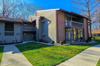 73 Western Reach, Red Bank, NJ 07701