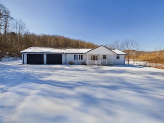 4781 Mccomas Rd, Salt Rock, WV 25559