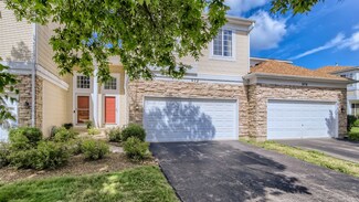 972 Mesa Dr, Elgin, IL 60123