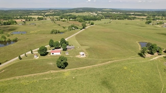 4431 Riggs Rd, Pikeville, TN 37367