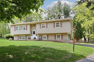 6 Crescent Ct, New City, NY 10956
