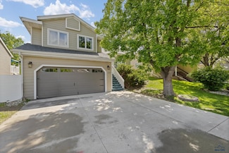 1215 Range View Cir, Rapid City, SD 57701