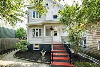 121 Horton St, Fall River, MA 02723