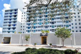 33 S Gulfstream Ave Unit 307, Sarasota, FL 34236