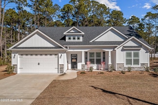 180 Boundaryline Dr NW, Calabash, NC 28467
