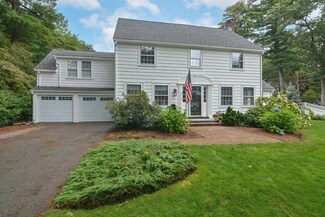 1 Brookfield Cir, Wellesley Hills, MA 02481
