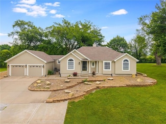 1955 Birmingham Rd, Liberty, MO 64068