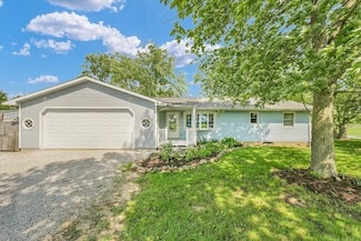 2552 County Road 500 E, Mahomet, IL 61853