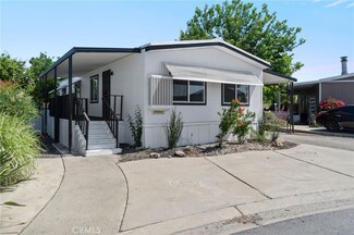 1218 E Cleveland Ave Unit 153, Madera, CA 93638