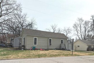 302 E Kansas St, Lansing, KS 66043