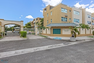 612 Ave Laguna Unit 19, Carolina, PR 00979