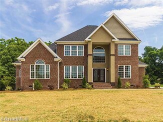 3003 Quail Run Dr, High Point, NC 27265