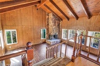 492 Delle Dr, Crestline, CA 92325