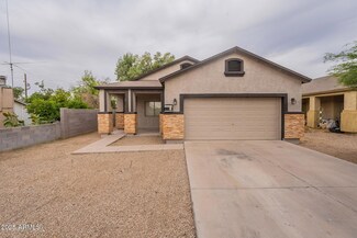 2210 N 27th Place, Phoenix, AZ 85008