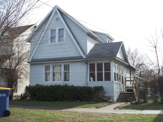 1228 Quarry Ave NW, Grand Rapids, MI 49504