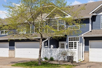424 Hickory Ln N, Saint Paul, MN 55128