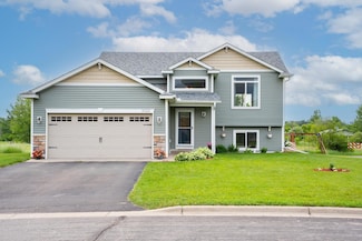 3322 Orchard Ave NE, Sauk Rapids, MN 56379