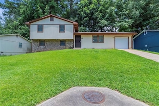 2247 Cherokee Valley Dr, Lithonia, GA 30058
