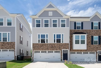 9910 Oaklawn Blvd NW, Huntersville, NC 28078