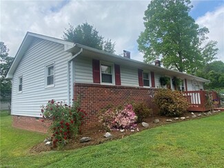 1936 Fairplains Rd, North Wilkesboro, NC 28659