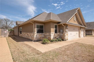1716 Lonetree Dr, College Station, TX 77845