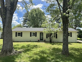 106 Julian St, McMinnville, TN 37110