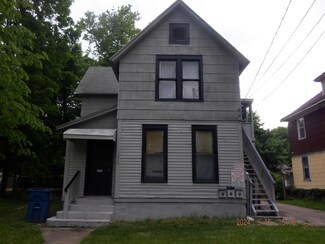 1215 Washington Ave, Kalamazoo, MI 49001