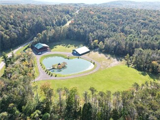 289 Twin Ponds Dr, Newport, NY 13416