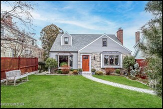9 Havemeyer Ln, Old Greenwich, CT 06870