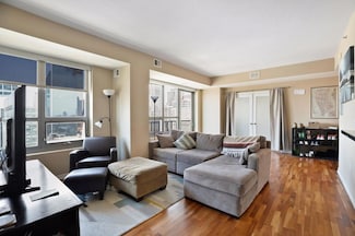 929 Portland Ave Unit 1810, Minneapolis, MN 55404
