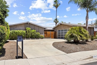 23441 Aetna St, Woodland Hills, CA 91367